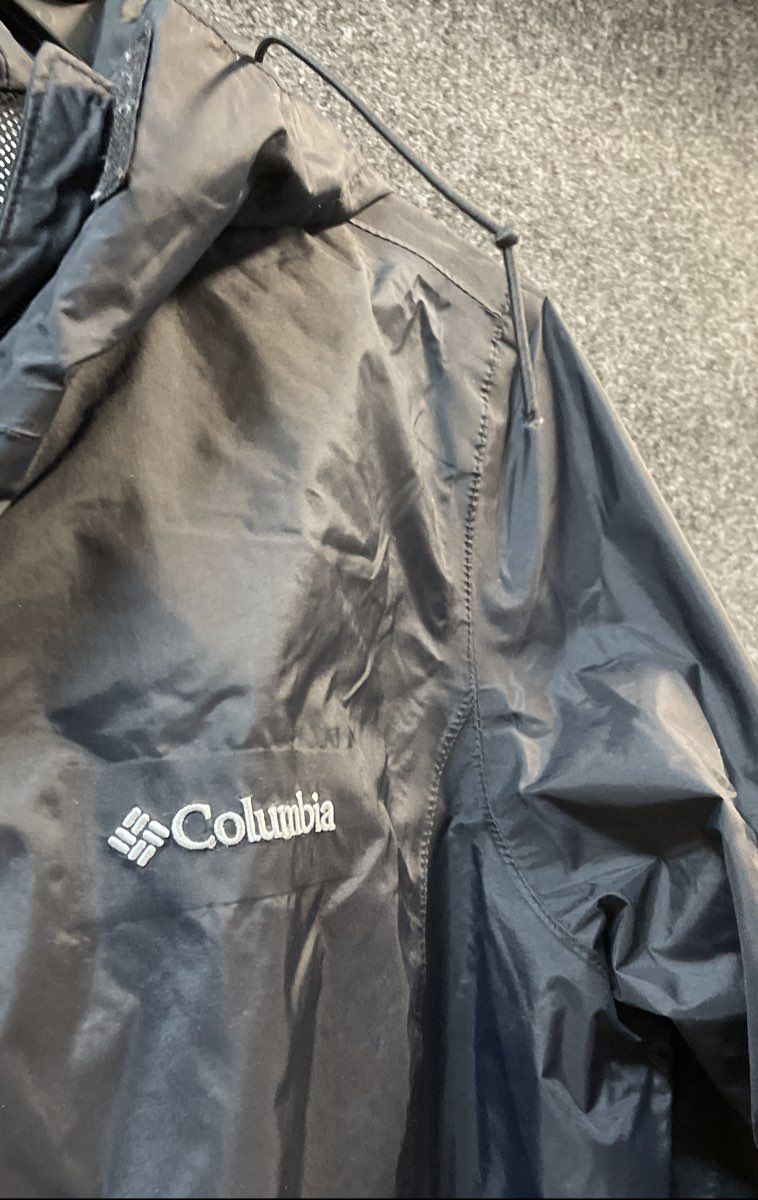 Columbia Women's Black Hooded Rain Jacket Nylon Mesh Lined Full Zip Sz L