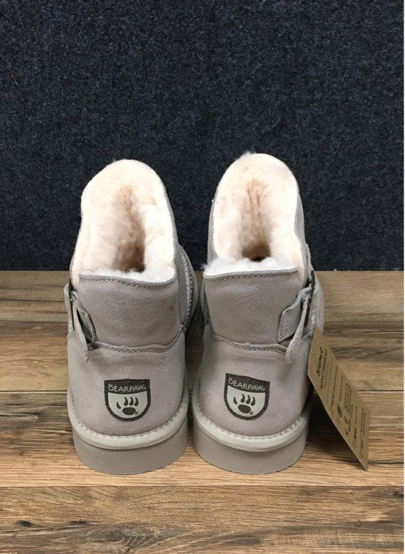 Bearpaw Women's Short Suede Buckle Boots Grey NWT Size 10