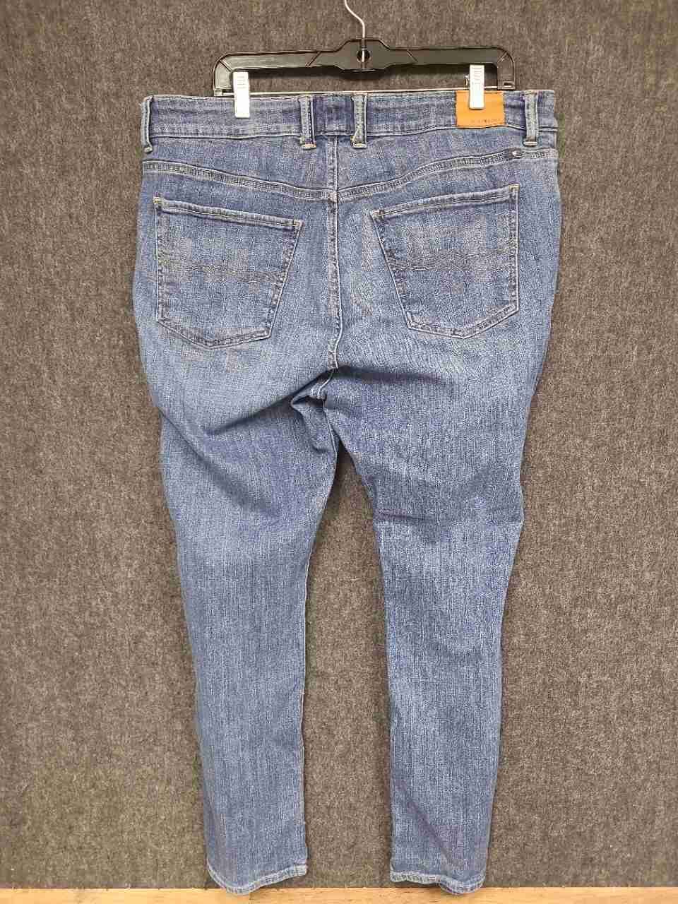 Lucky Brand Women's Emma Straight Leg Jeans Blue Medium Wash Stretch Sz 18W