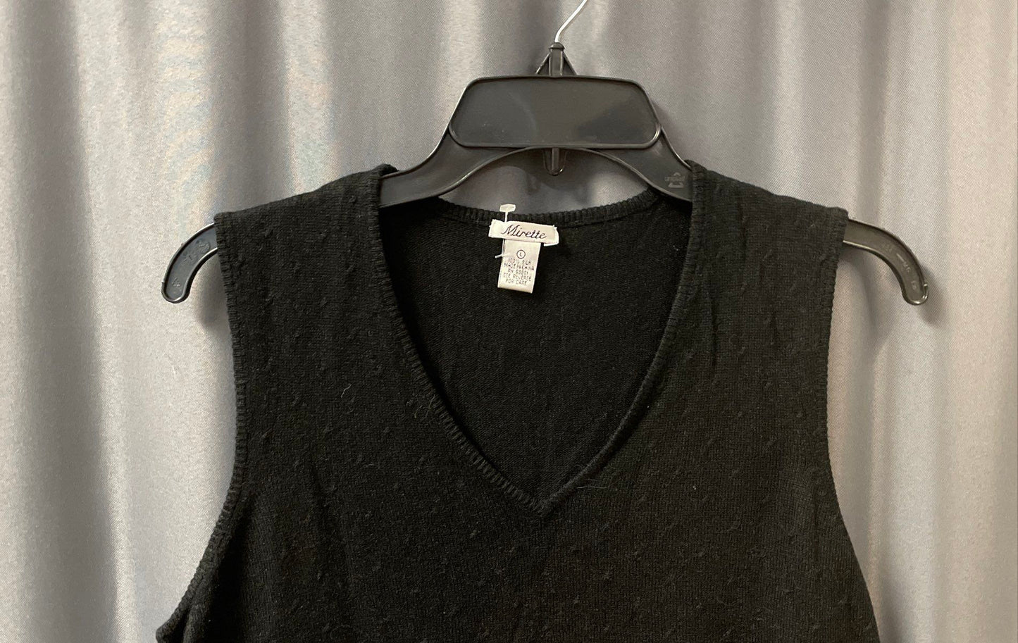 Mirette Women's Black 100% Silk V-Neck Textured Knit Sweater Vest Size L