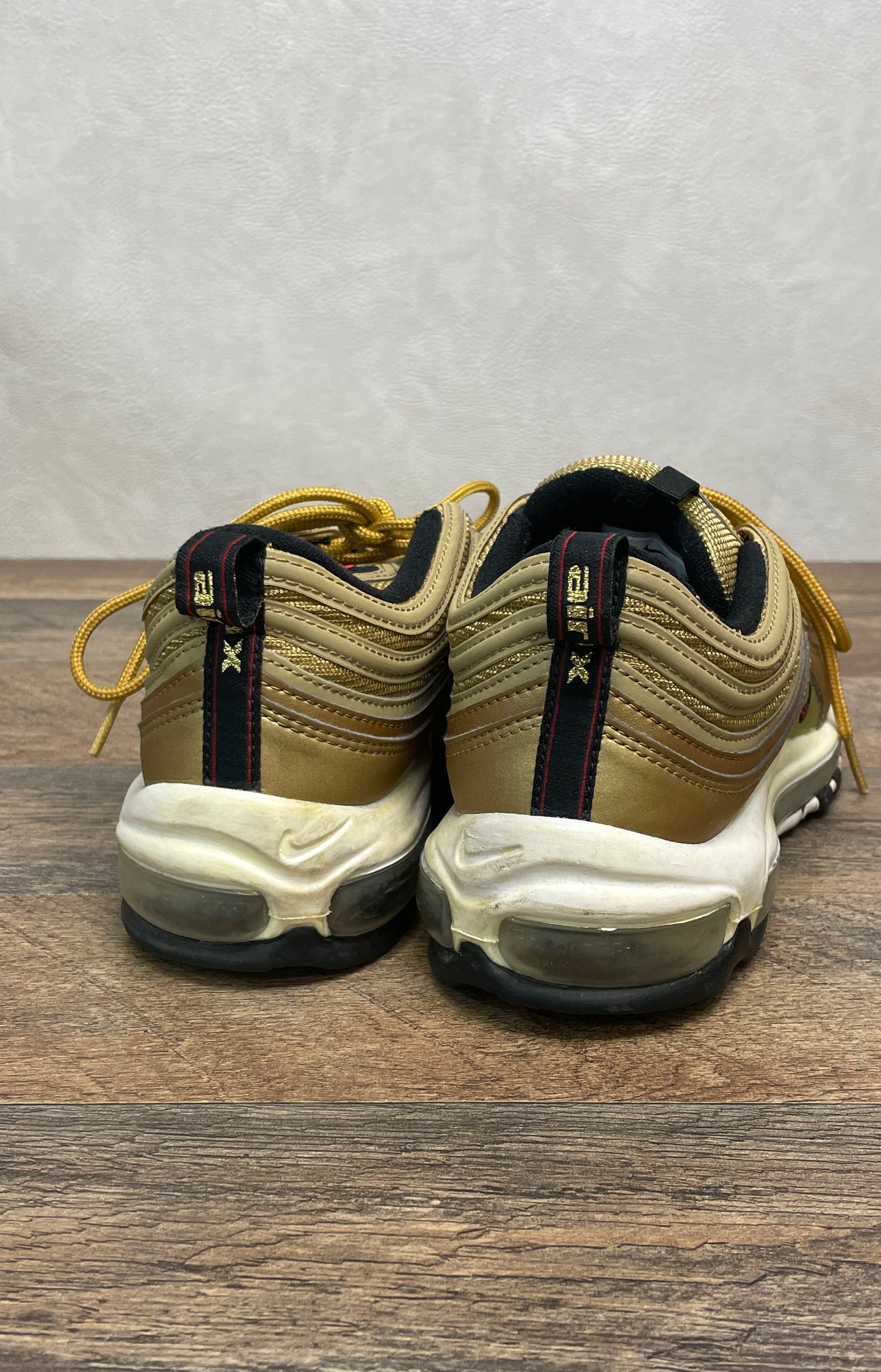 Nike Air Max 97 Metallic Gold 2018 Sneakers Size 9