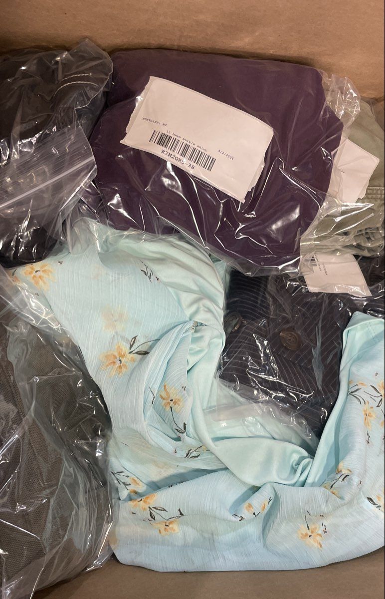 Assorted Brand Men's Women's Clothing Reseller Bulk Lot 20 Lbs Hugo Boss