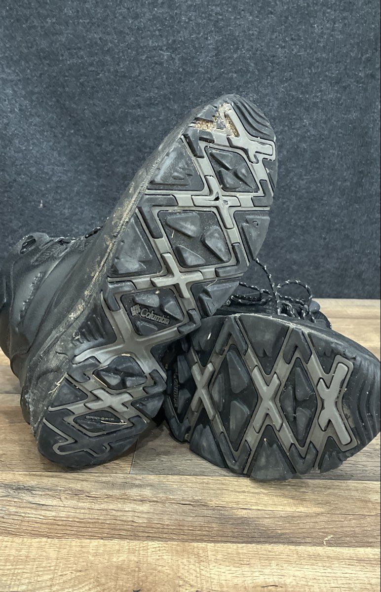 Columbia Peakfreak Venture Mid Waterproof Omni-Heat Black Hiking Boots Size 12