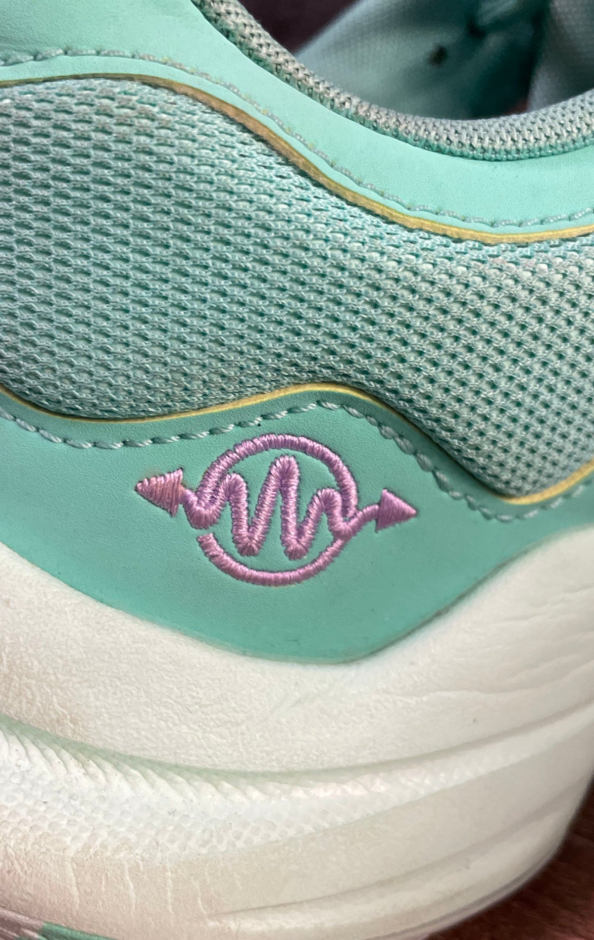 Nike Giannis Immortality 2 Mint Purple Light Menta Basketball Men's Size 10