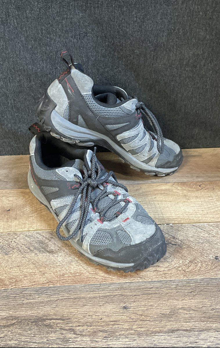 Merrell Alverstone Men's Gray Black Red Trail Hiking Shoes Size 9