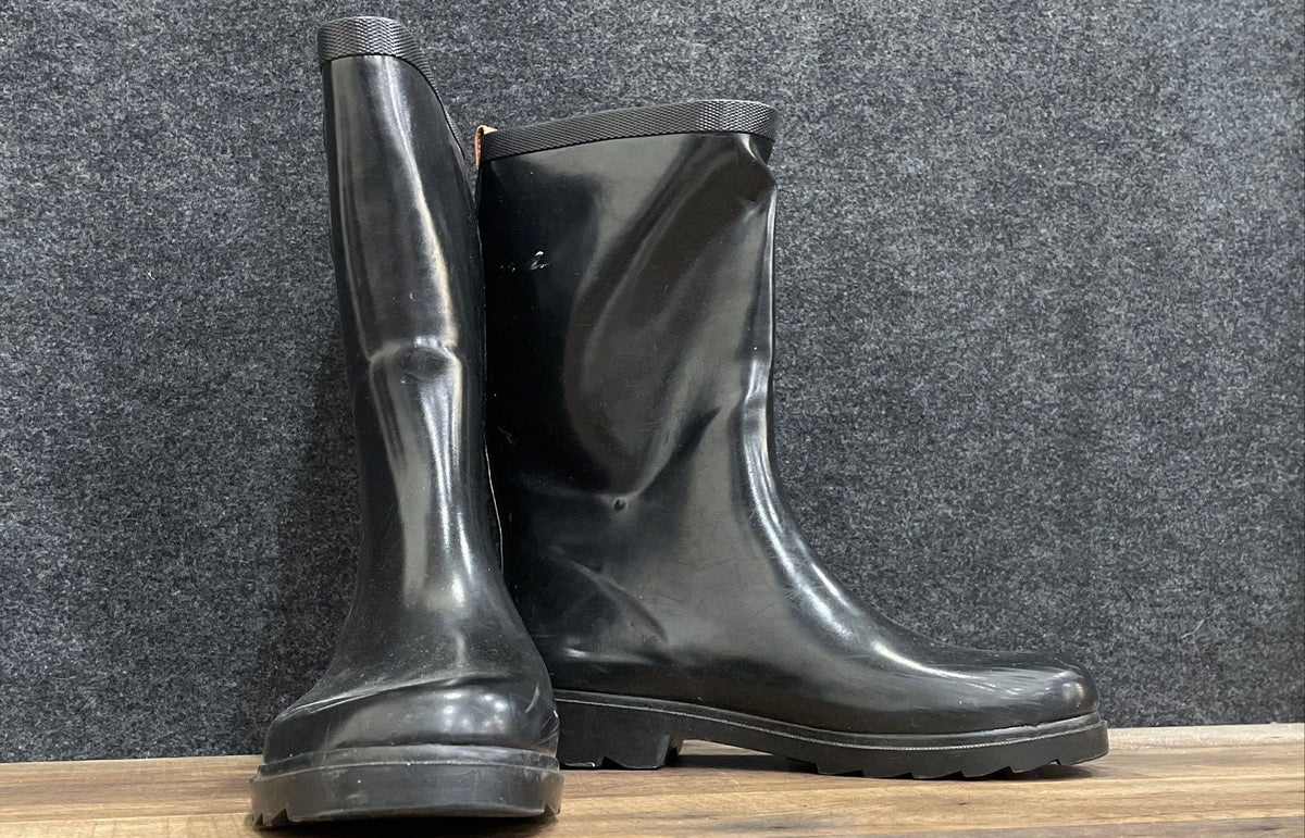Chooka Black Rubber Buckle Detail Rain Boots Women's Size 7