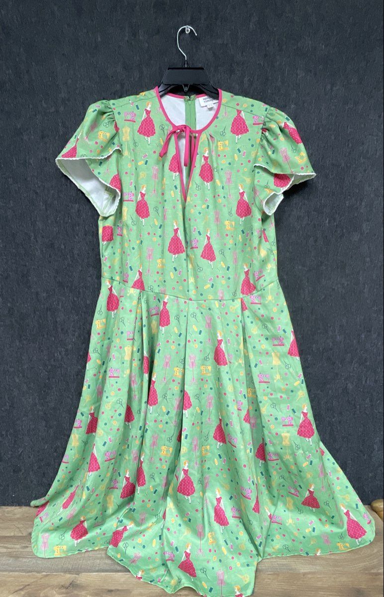 Unique Vintage Women's Green Novelty Sewing Print Swing Dress Sz 1X 16