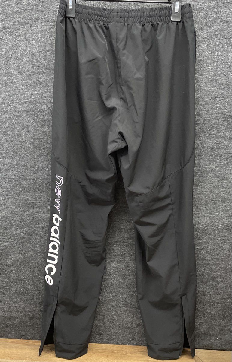 New Balance Men's Black Track Warm-Up Pants Elastic Waist Zippered Ankles Sz L