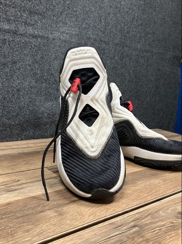Nike LeBron Soldier 14 Black White Red Basketball Shoes Men's Size 10
