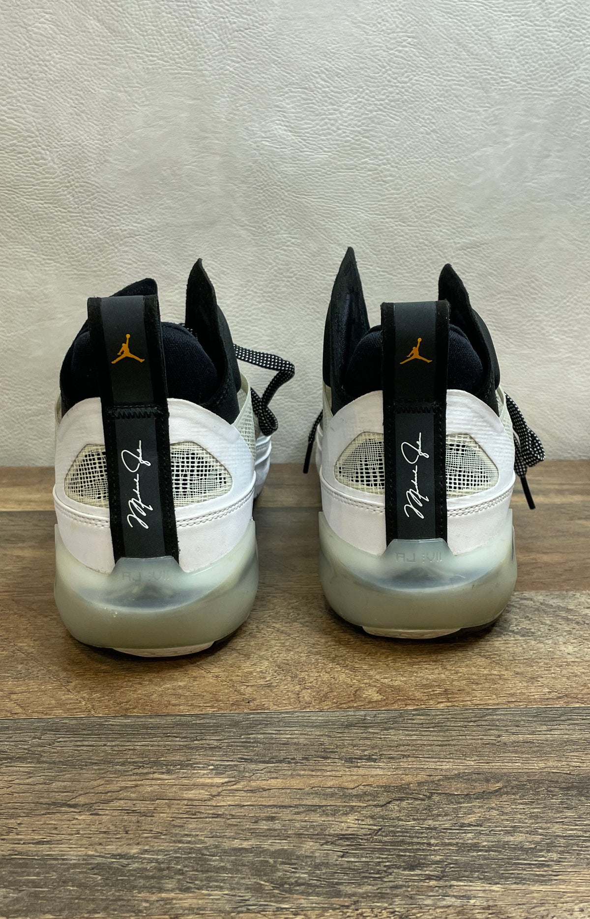 Nike Air Jordan 37 White Black Gold Basketball Shoes Men's Size 10