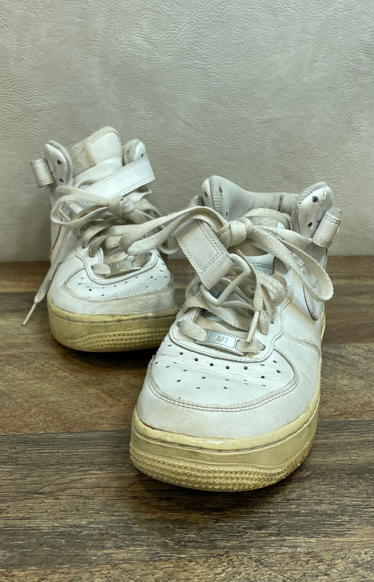Nike Air Force 1 Mid Triple White Youth Basketball Shoes Size 5.5Y