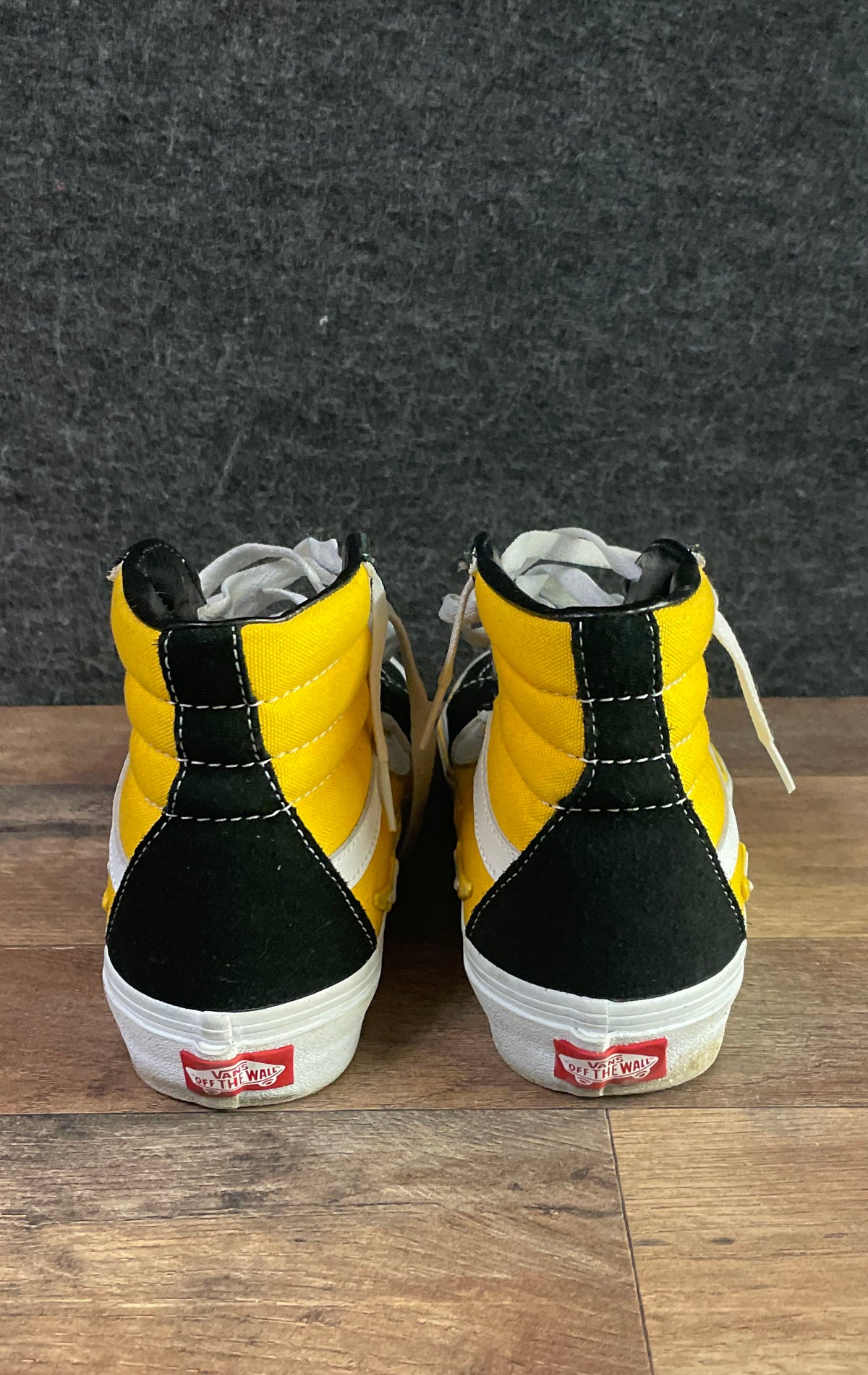 Vans Sk8-Hi Bolt Black Yellow Lightning High Top Sneakers Men's 7.5 Women's 9