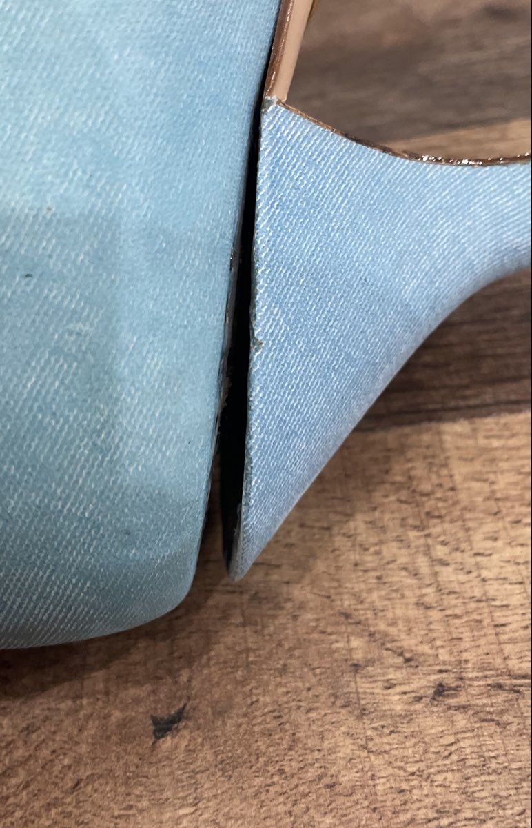 Bonjour Women's Light Blue Pointed Toe Leather Kitten Heel Pumps Size 9