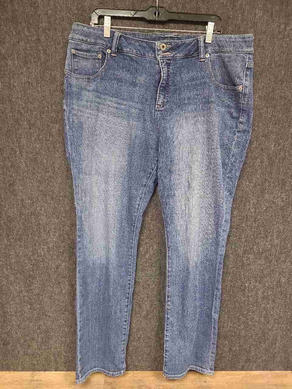Lucky Brand Women's Emma Straight Leg Jeans Blue Medium Wash Stretch Sz 18W
