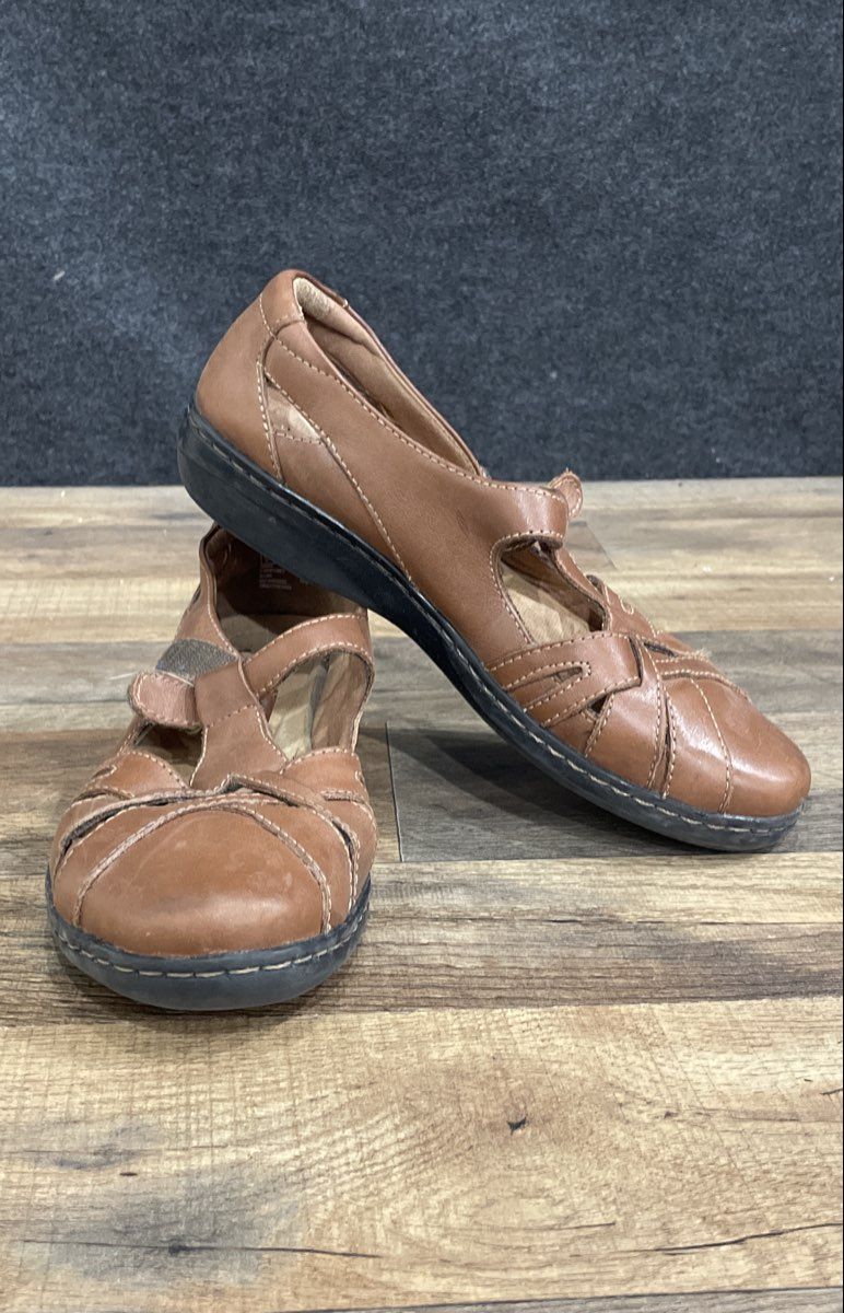 Clarks Collection Brown Leather T-Strap Comfort Mary Jane Shoes Women's Size 8