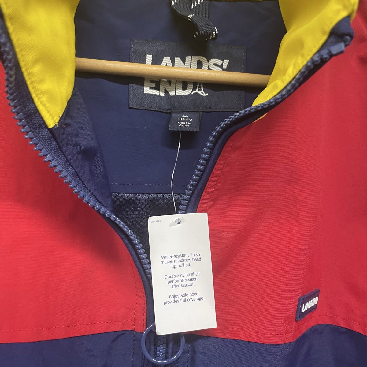 Lands' End Men's Rain Jacket Red Blue Yellow Colorblock Hooded NWT Sz M