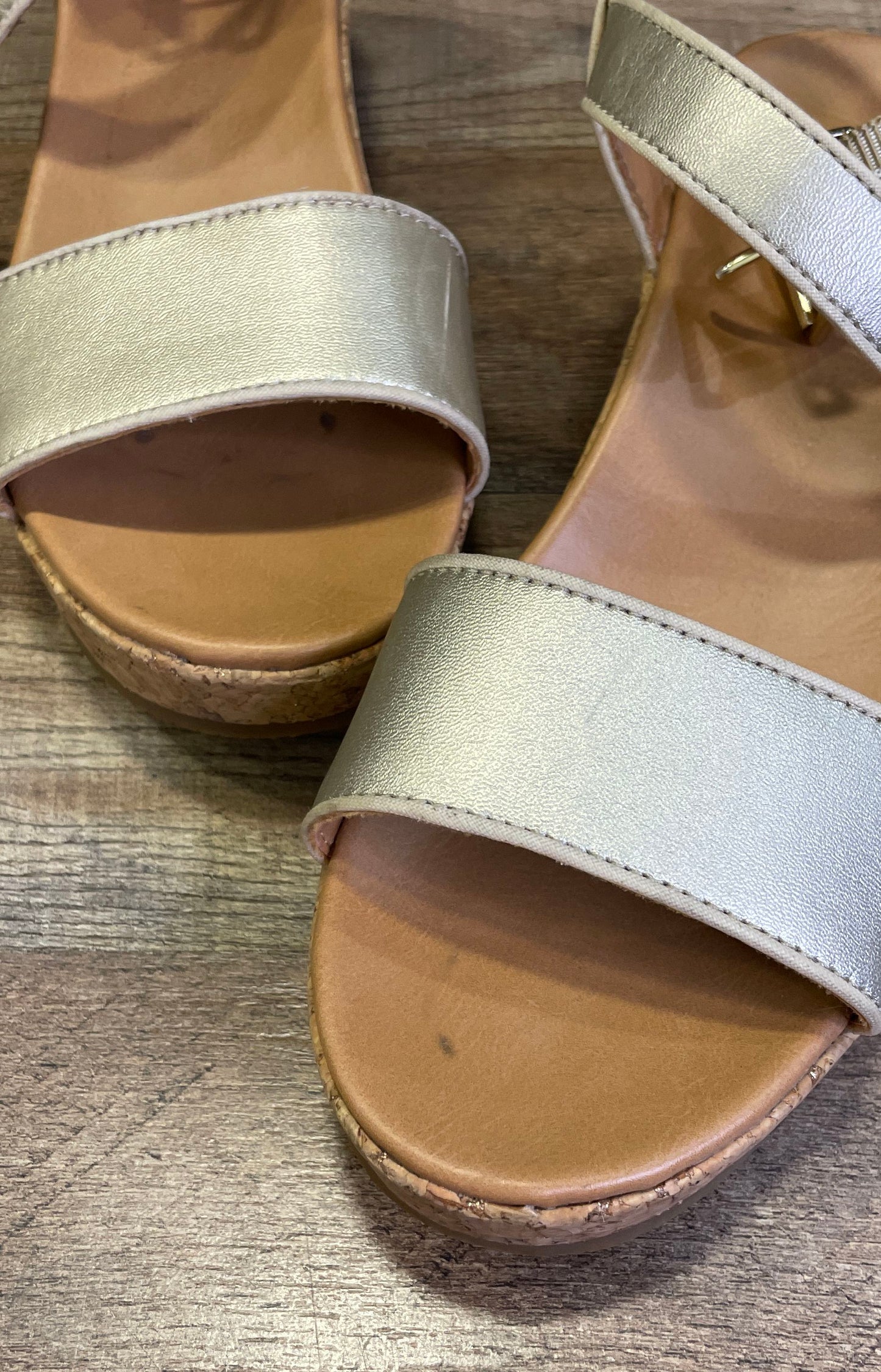 UGG Kari Metallic Gold Cork Platform Wedge Sandals Kids Size 4