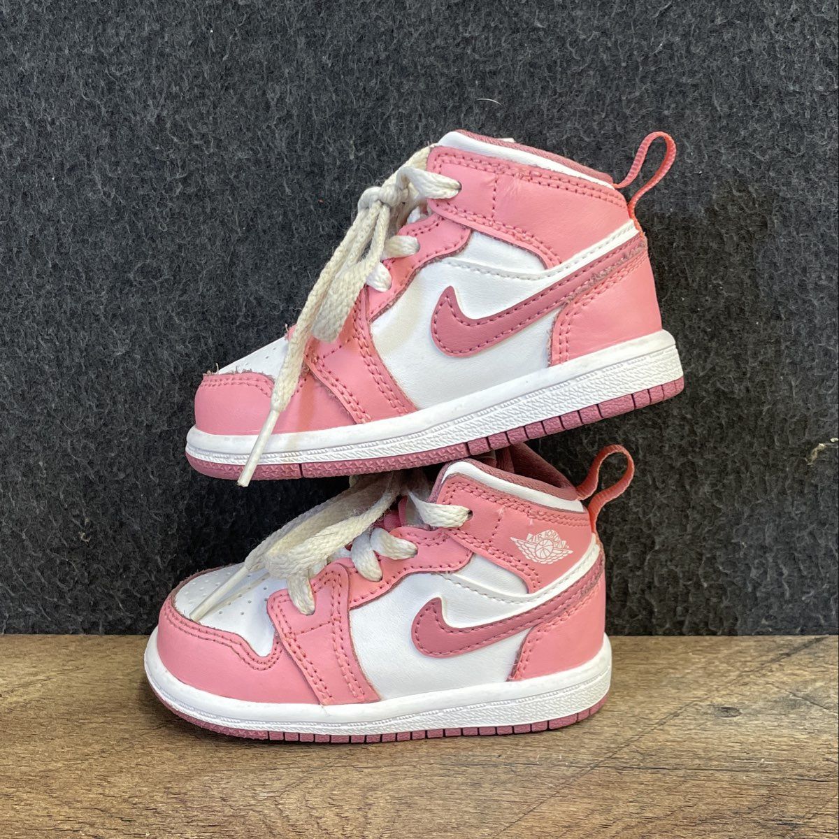 Nike Air Jordan 1 Mid Pink White Toddler Sneakers DQ8425-616 Size 4C