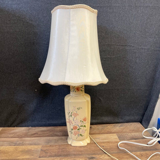 Vintage Style Yellow Foral Ceramic Lamp