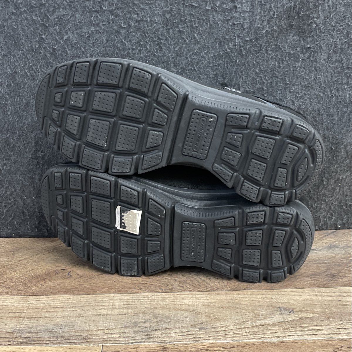 Skechers Hands Free Slip-ins Glacial Ultra Cozyly Black Booties Women's Size 7.5