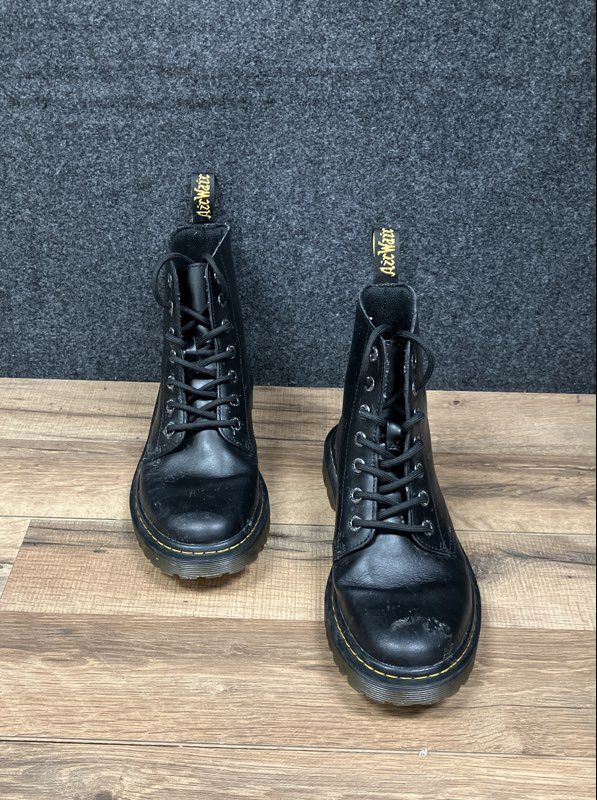 Dr. Martens Luana Black Leather Lace Up Combat Boots Women's Size 8