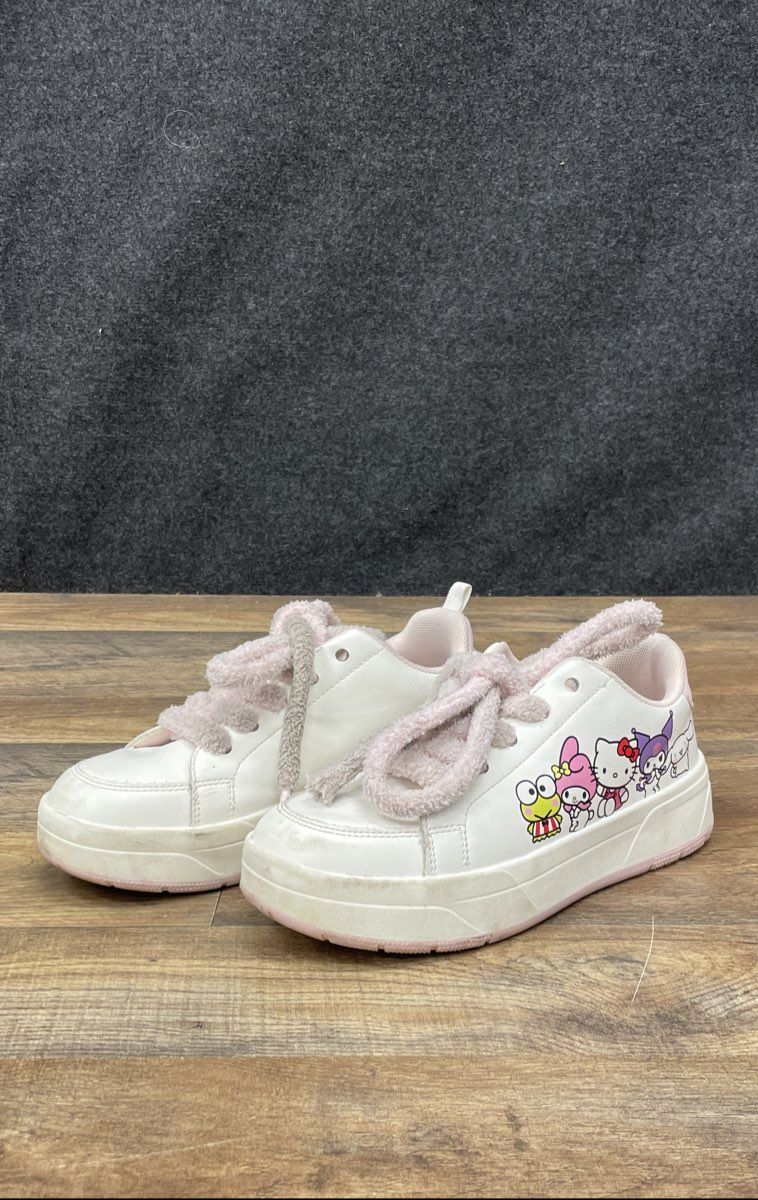 Primark Sanrio Hello Kitty & Friends White Pink Low Top Sneakers Women's Size 6
