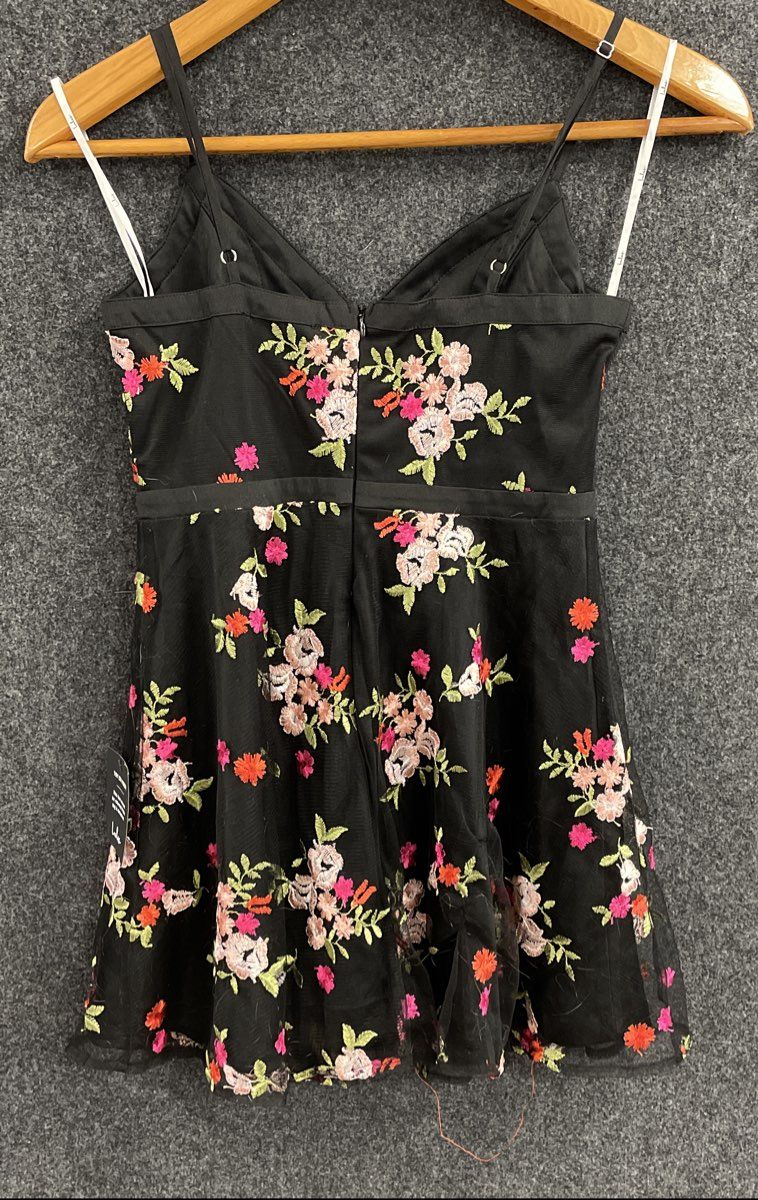 Lulus Women's Black Floral Embroidered Mesh Fit & Flare Mini Dress NWT Sz S
