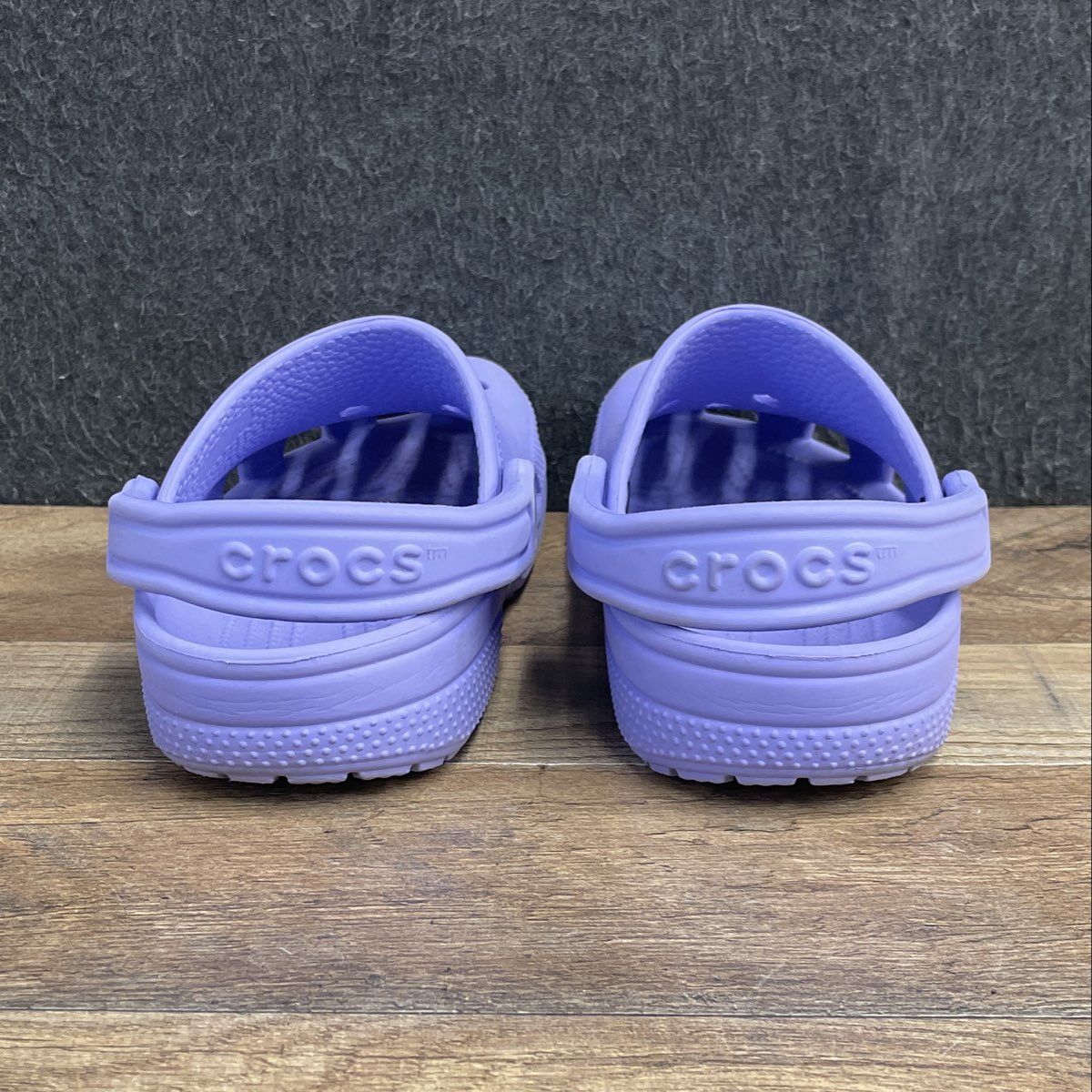 Crocs Classic Clog Lavender Purple Slip On Kids Juniors Clogs Size J4