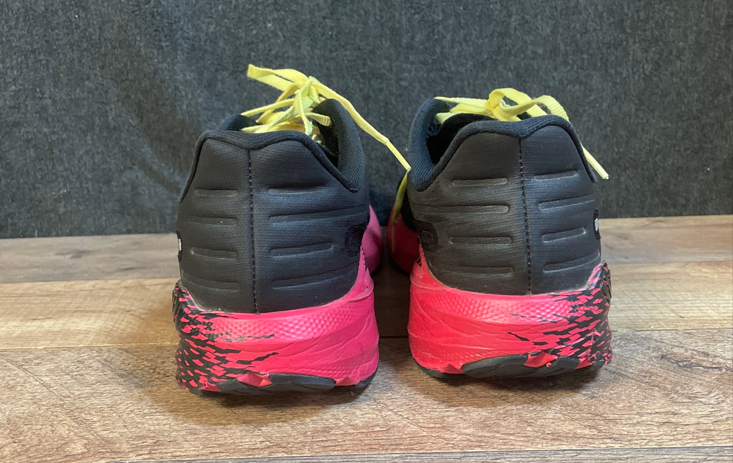 Brooks Launch GTS 9 Black Yellow Pink Men's Running Shoes Size 9