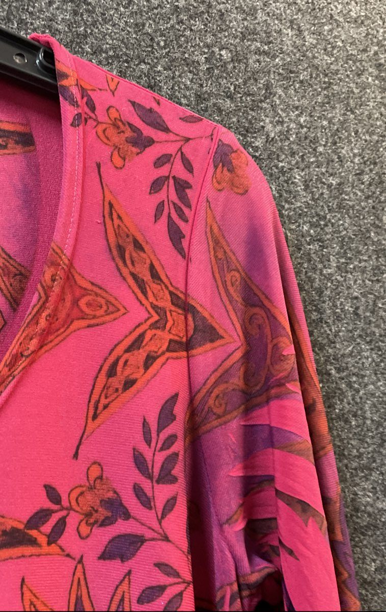 Soft Surroundings Women's Pink Paisley Floral Sharkbite Hem Tunic Shirt Sz L