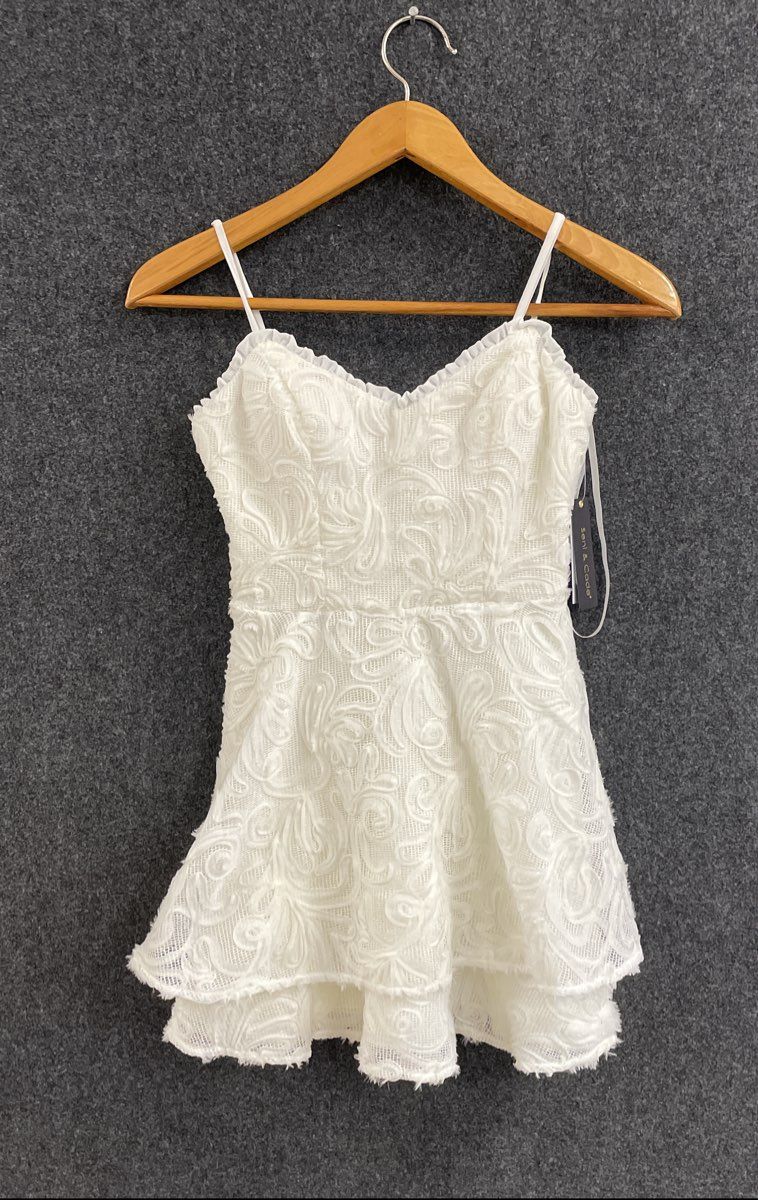 Seni & Cade Women's Ivory Ruffle V-Neck Textured Tiered Mini Dress Sz S NWT