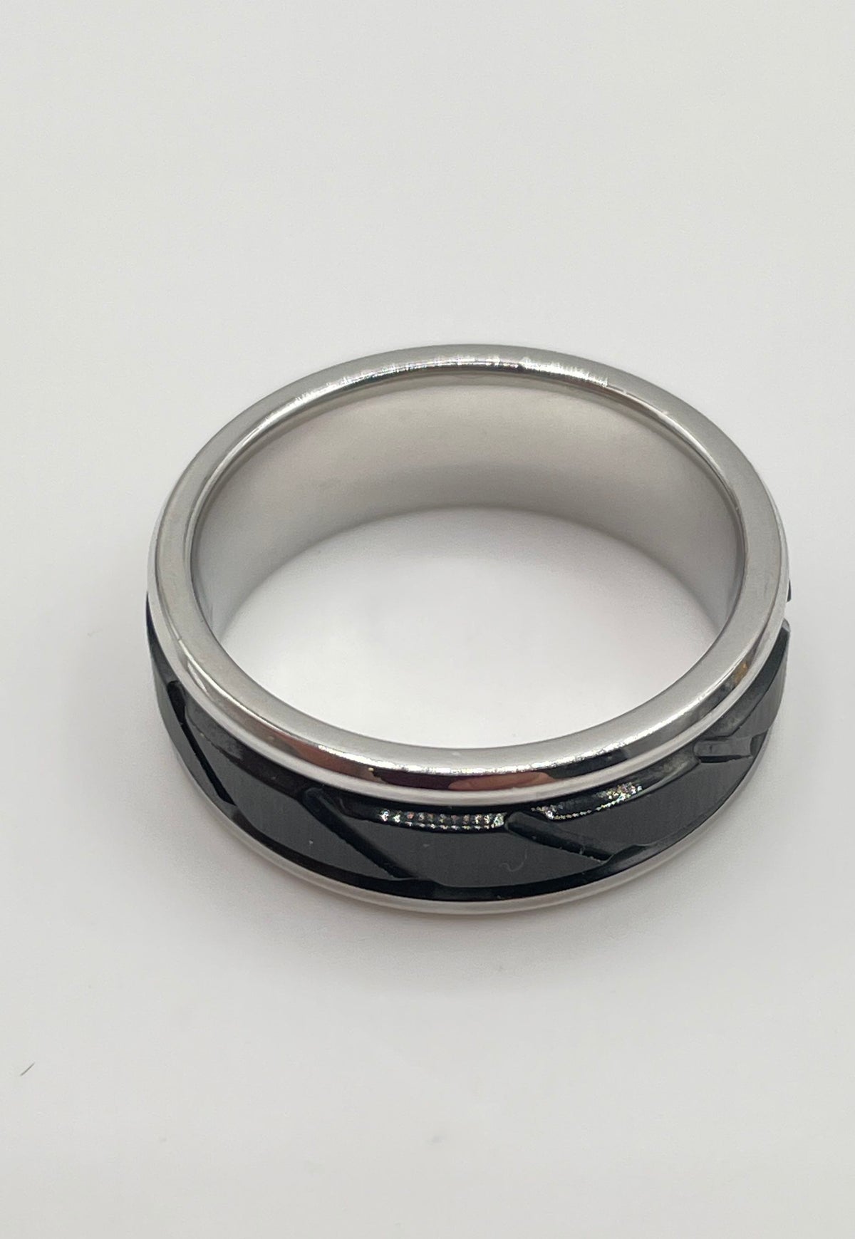 Benchmark Forge Collection Black & White Cobalt Chrome The Ridge Men's Ring 9.3g