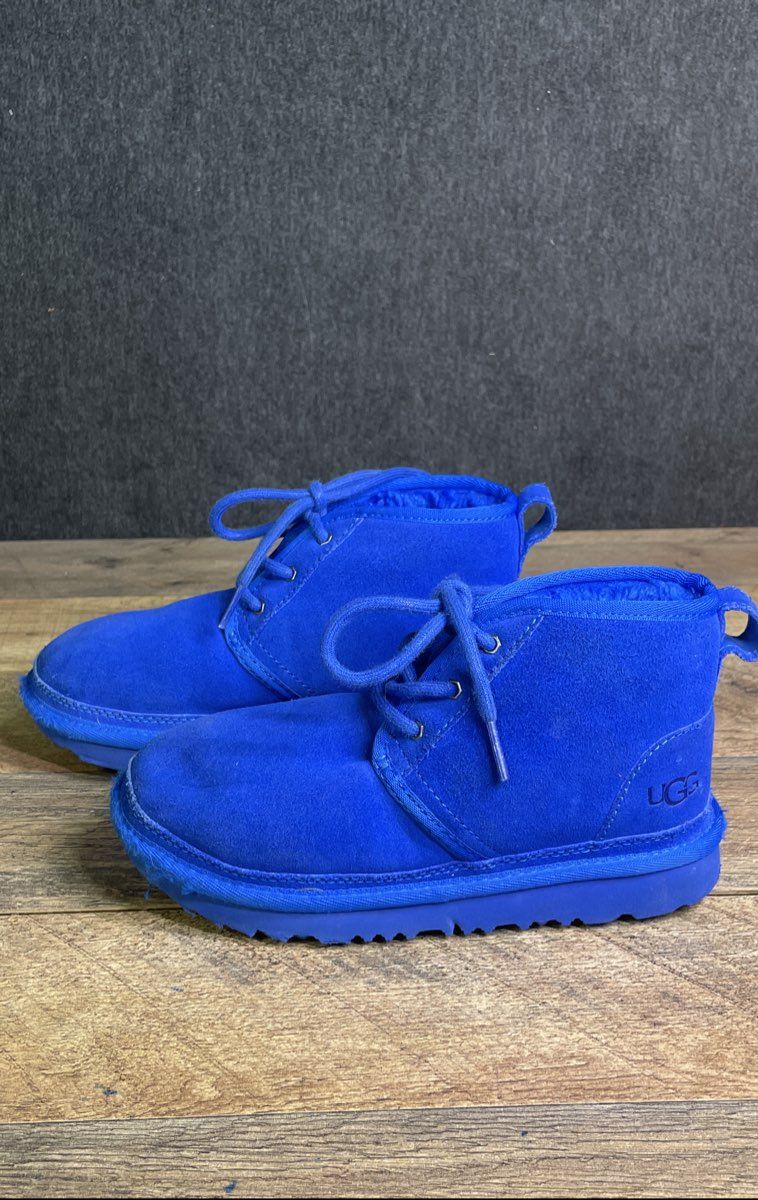 UGG Neumel II Blue Suede Youth Chukka Boots Size 1