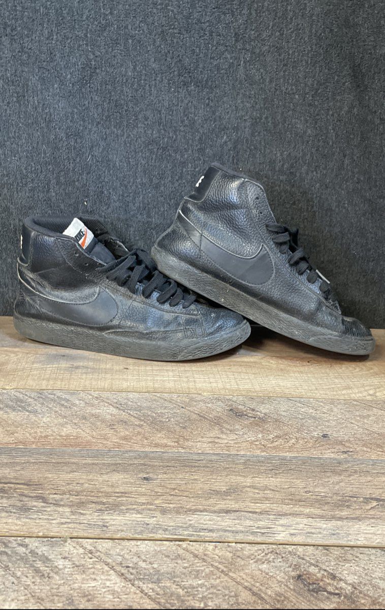Nike Blazer Mid Black Tumbled Leather Gum Sole Youth Sneakers Size 6.5Y