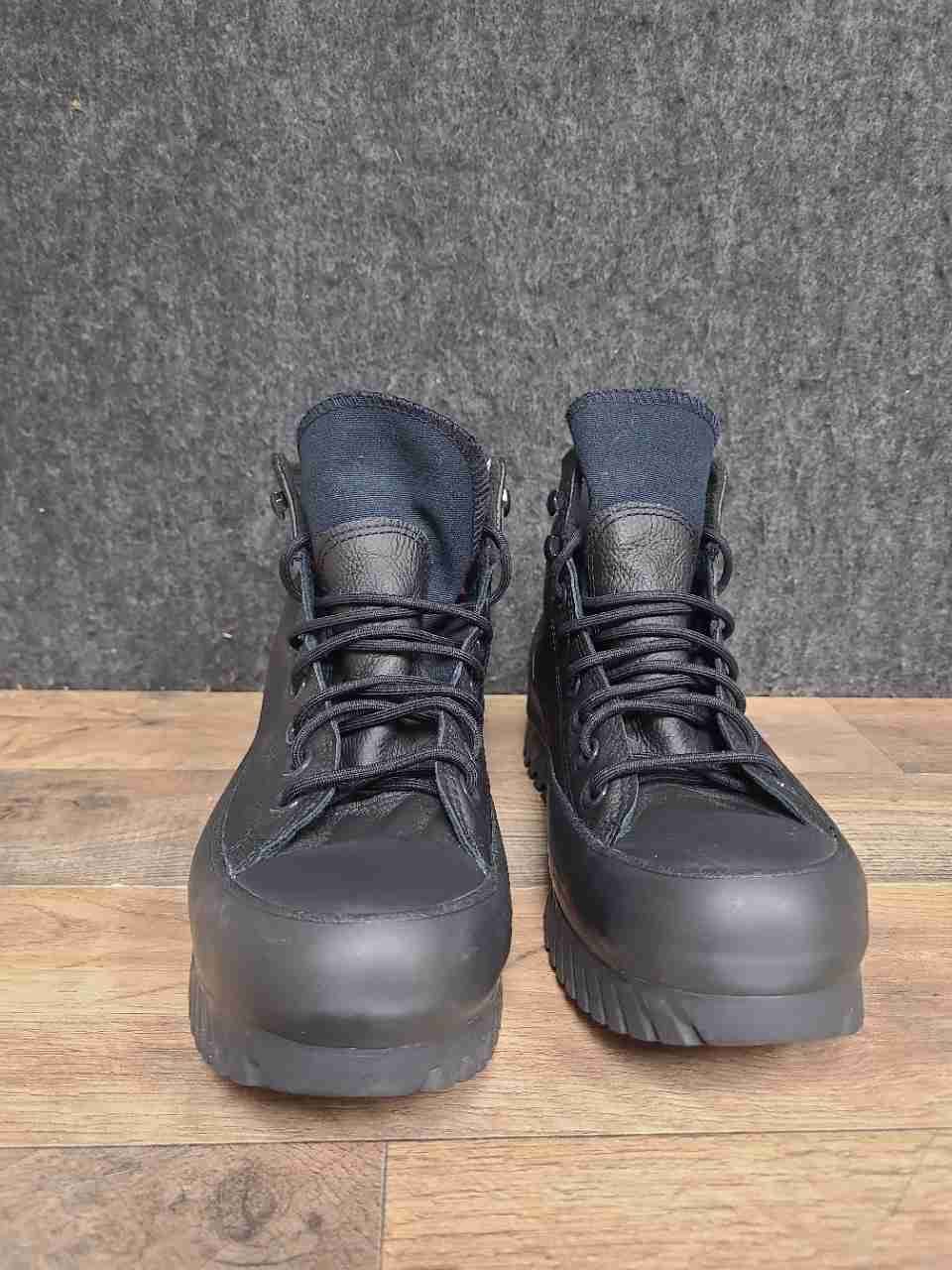 Converse Chuck Taylor All Star Lugged Winter 2.0 Black Leather Boots Size 9
