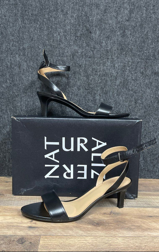 DS Naturalizer Tinda Black Leather Ankle Strap Kitten Heel Sandals Size 9.5M