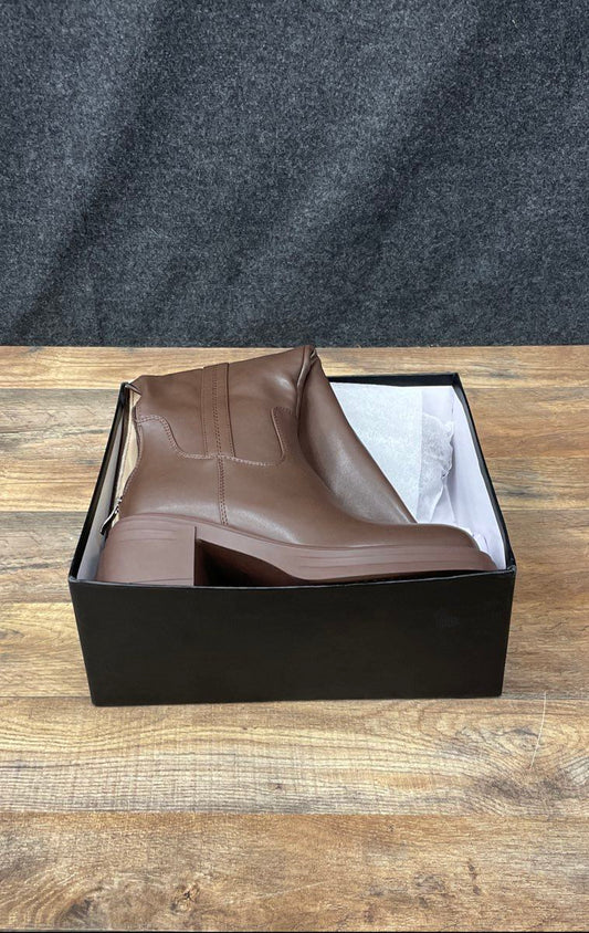 Retro Rise Brown Faux Leather Knee High Platform Boots Women's Size 9 DS