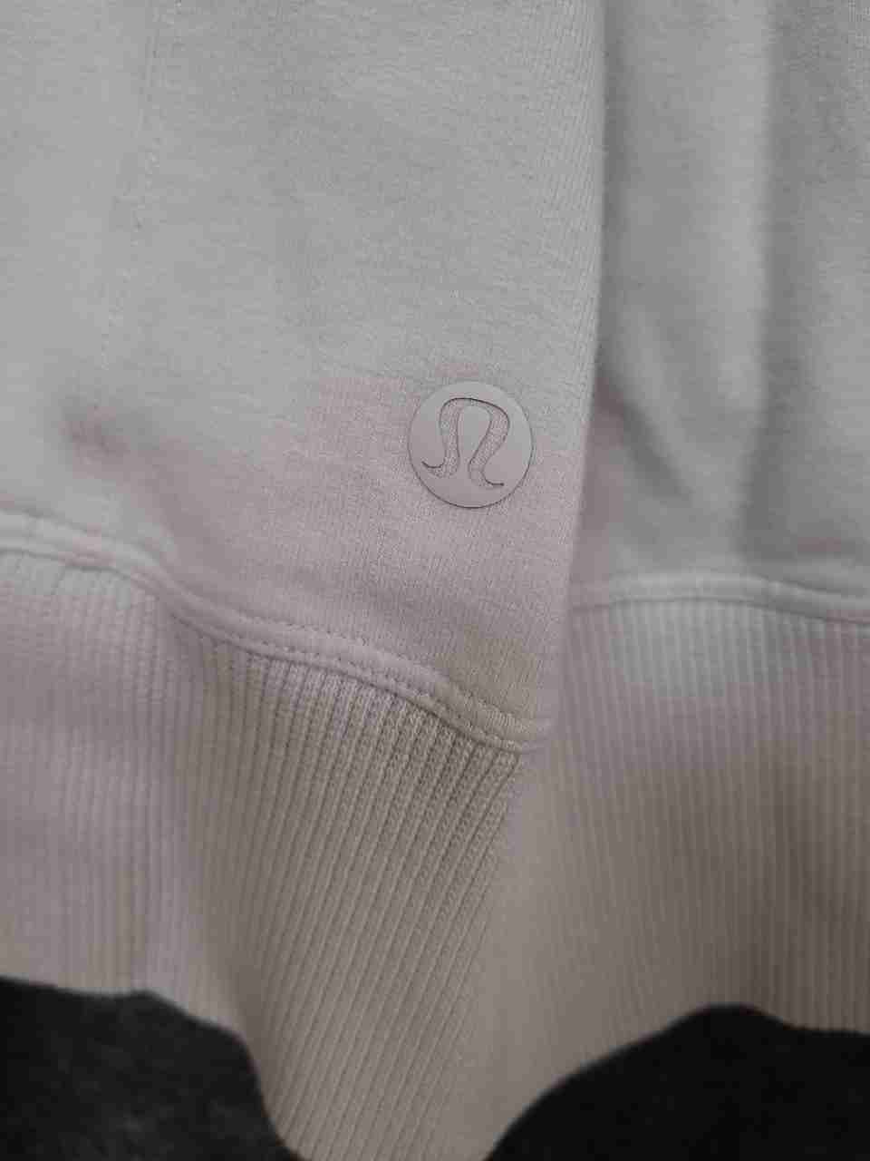 Lululemon Women's Light Gray Raglan Crewneck Sweatshirt Seam Back Size L
