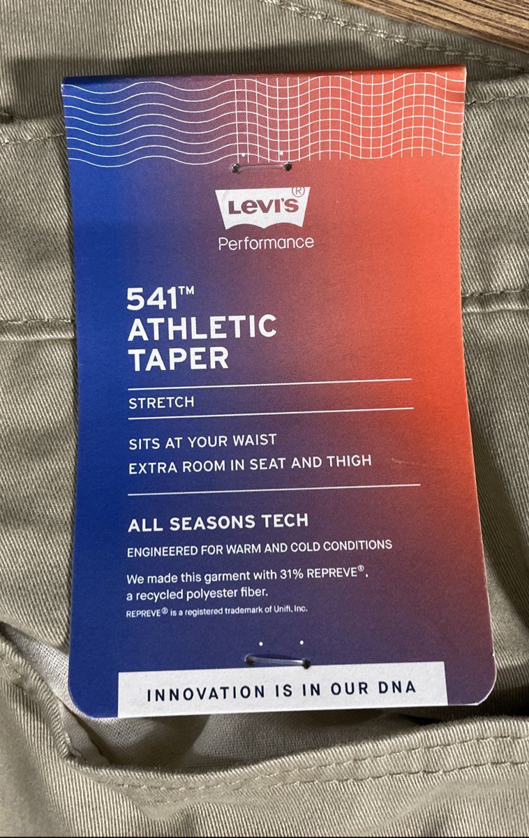 Levi's Men's 541 Athletic Taper Khaki Performance Stretch Twill Pants NWT 50x30