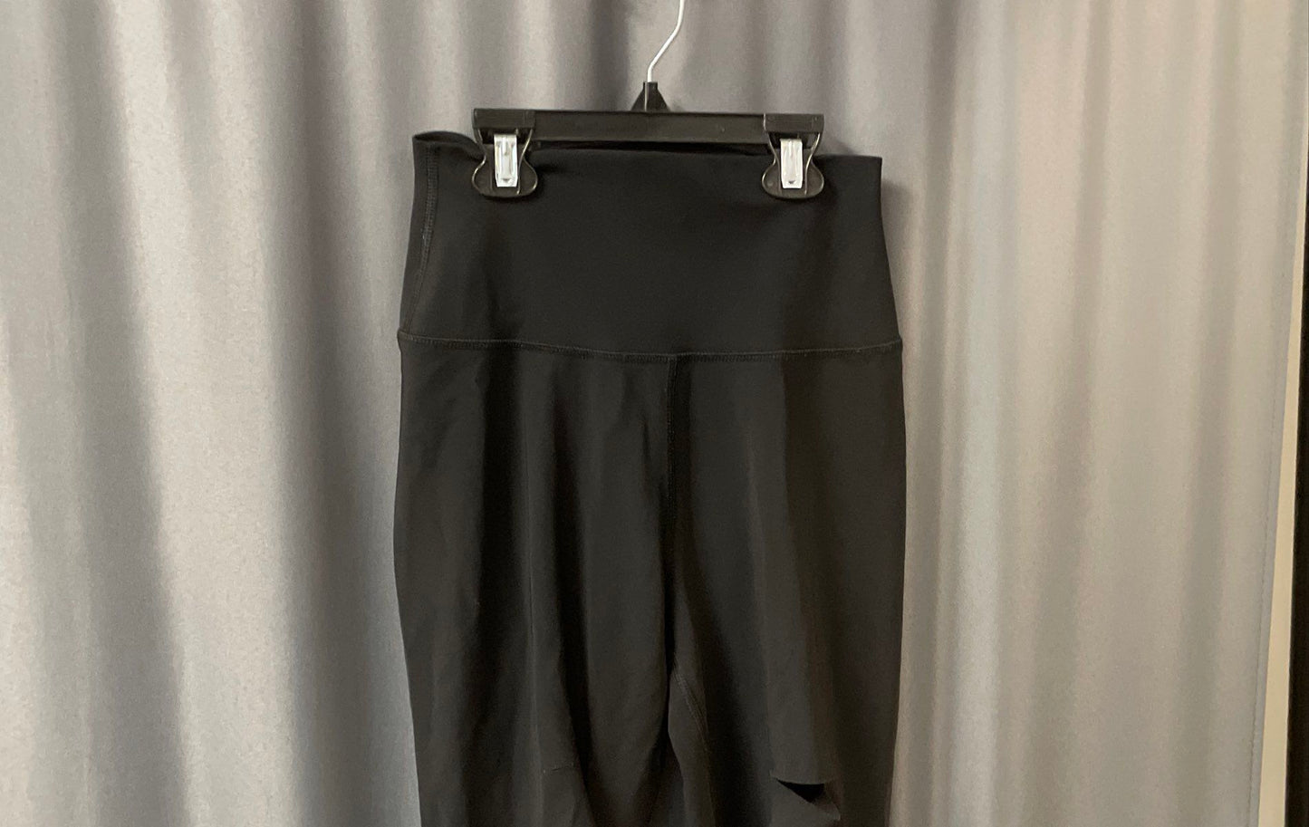 Alo Yoga Women's Black High-Waist Ripped Warrior Yoga Leggings Sz XXS