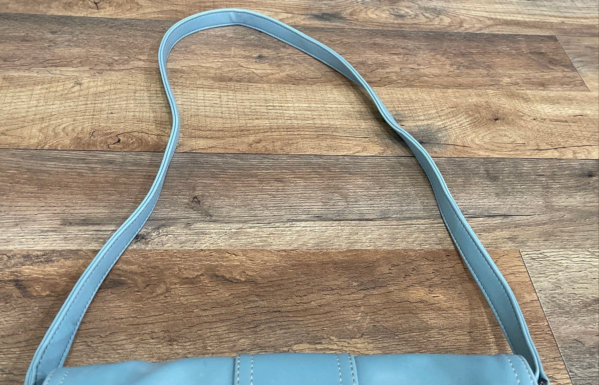 Liz Claiborne Light Blue Leather Crossbody Shoulder Bag Silver Hardware