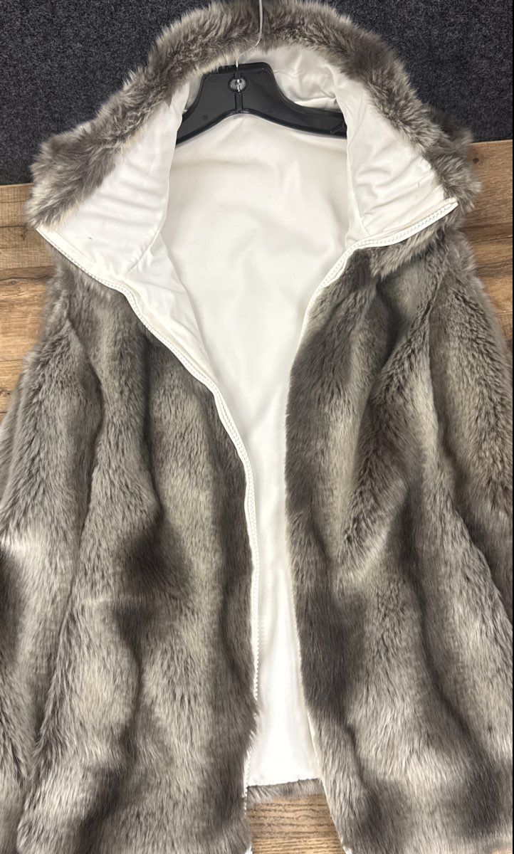 Women's Gray Faux Fur Full Zip Vest Sleeveless Stand Collar Plush