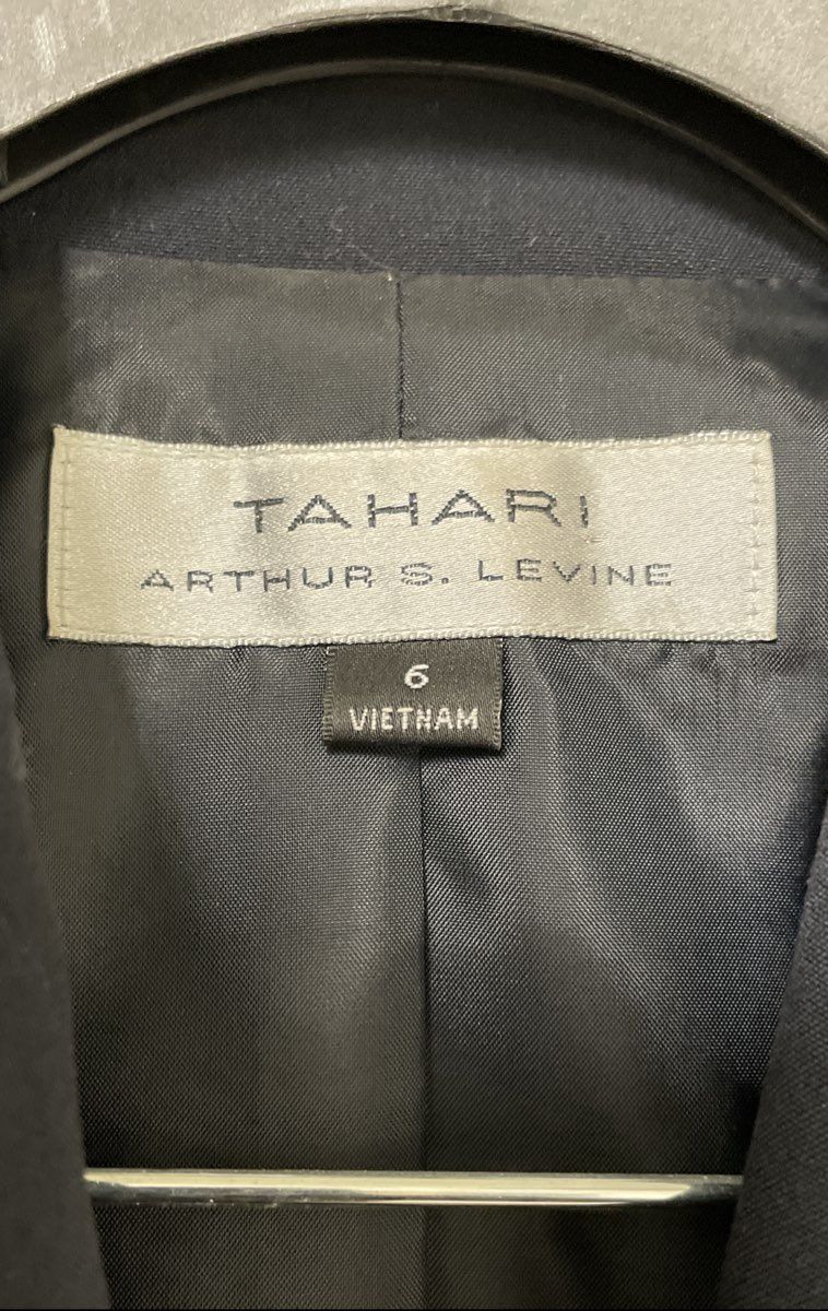 Tahari Arthur S. Levine Women's Navy Blue Two-Piece Pants Suit Sz 6