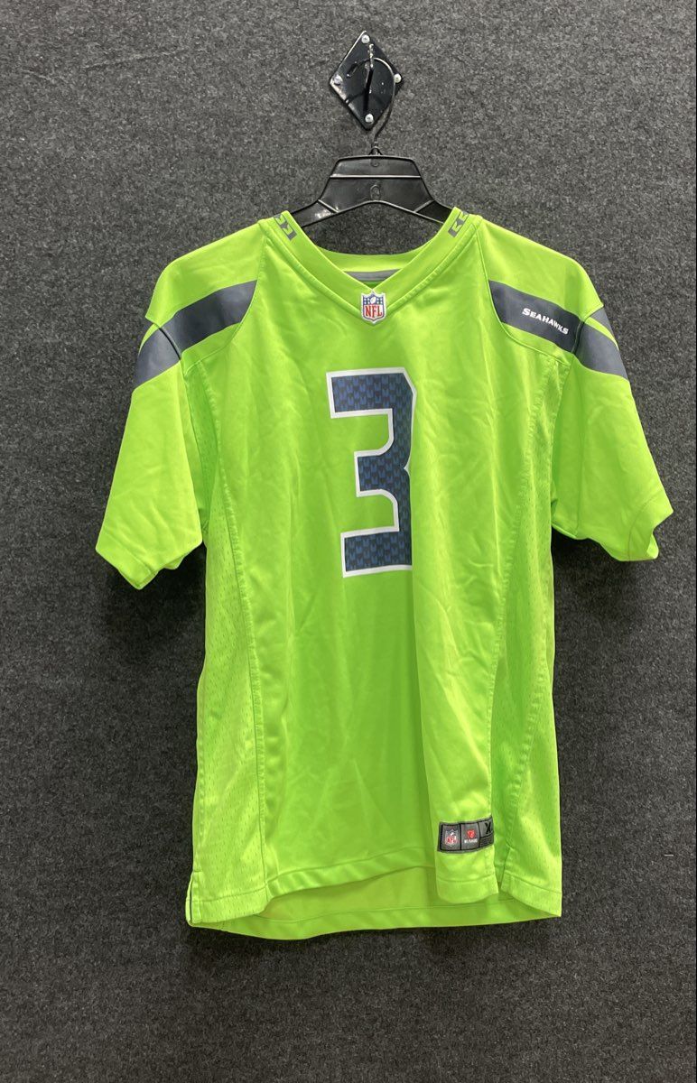 Nike Youth Seattle Seahawks Russell Wilson #3 Action Green Jersey Size XL
