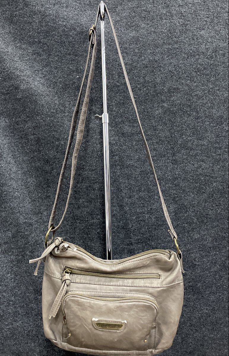 Stone Mountain Grey Leather Multi-Pocket Crossbody Shoulder Bag
