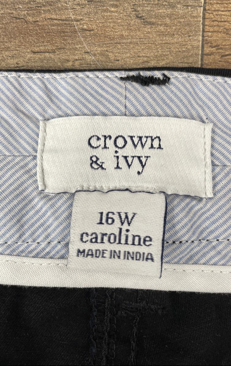 Crown & Ivy Women's Black Caroline Core Shorts Sz 16W NWT