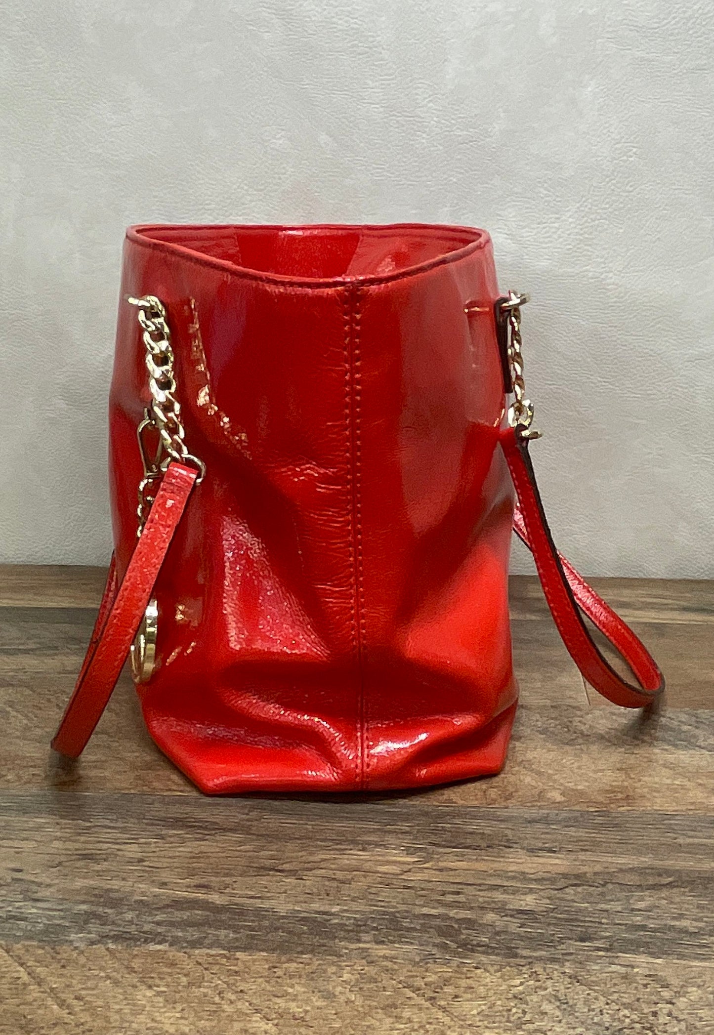 Michael Kors Red Patent Leather Jet Set Chain Tote Bag Gold Hardware