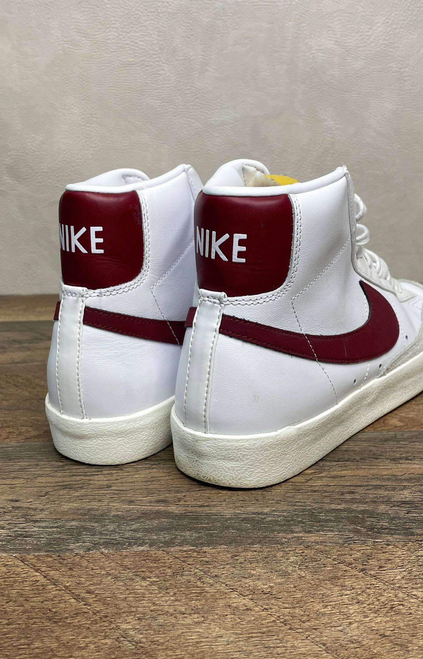 Nike Blazer Mid '77 Vintage White Team Red Men's Size 8.5 BQ6806-111