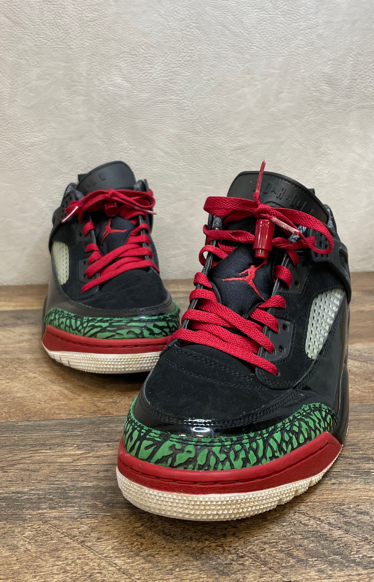Nike Air Jordan Spizike Low Black Gym Red Court Green Size 10