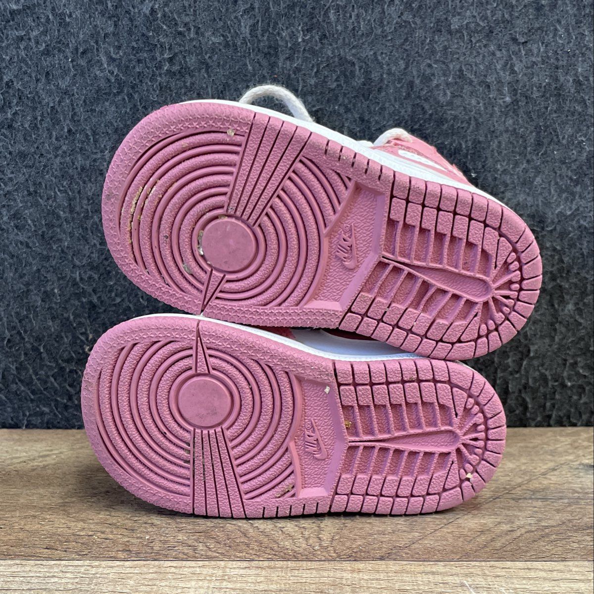Nike Air Jordan 1 Mid Pink White Toddler Sneakers DQ8425-616 Size 4C